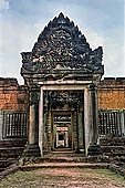 Angkor - Banteay Samre, west gopura of the second enclosure, west (outer) side.